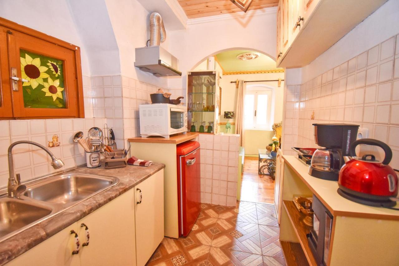 Venetian Well Gallery Apartment In Corfu Old Town Esterno foto